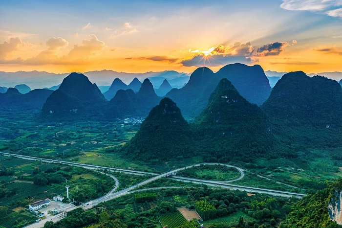 葡萄千里江山图